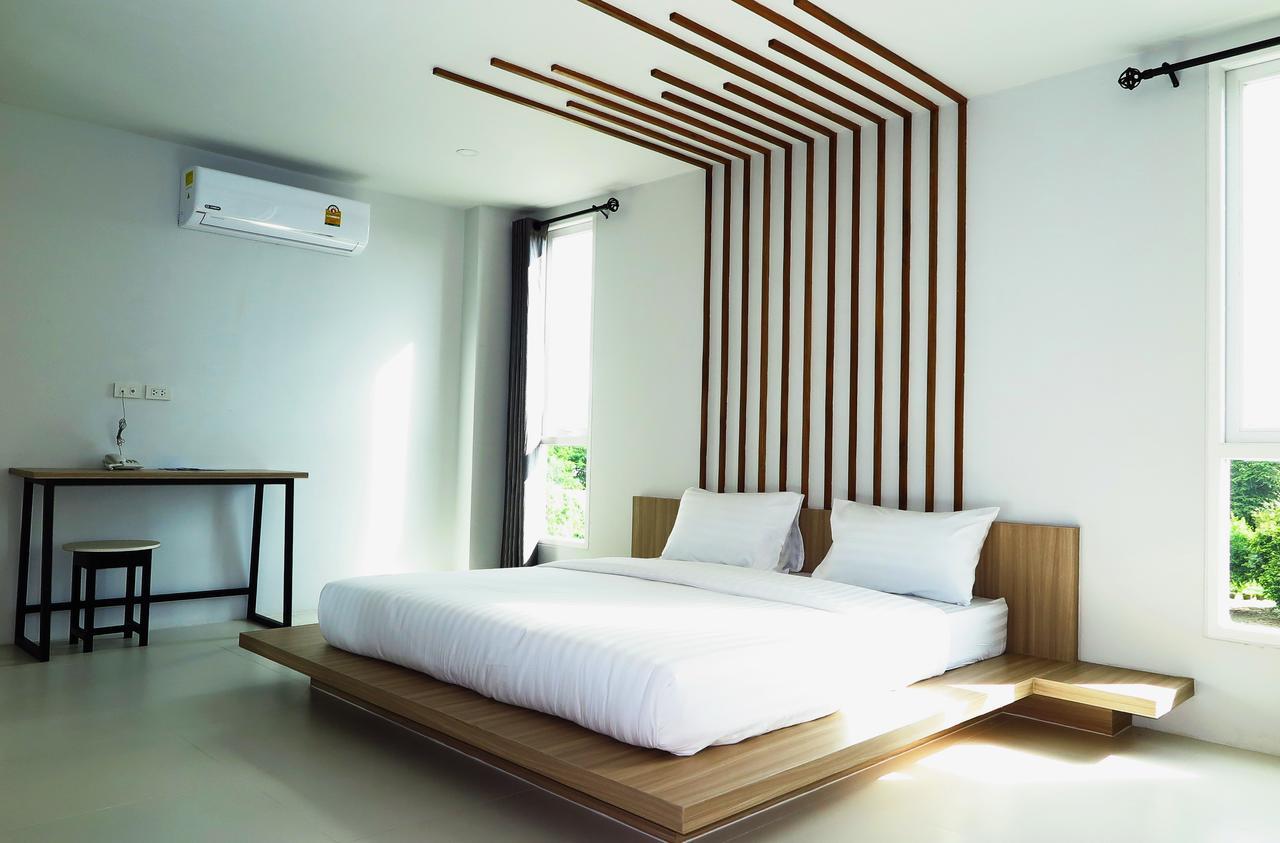 Phuket Marine Poshtel - Sha Plus Chalong Εξωτερικό φωτογραφία