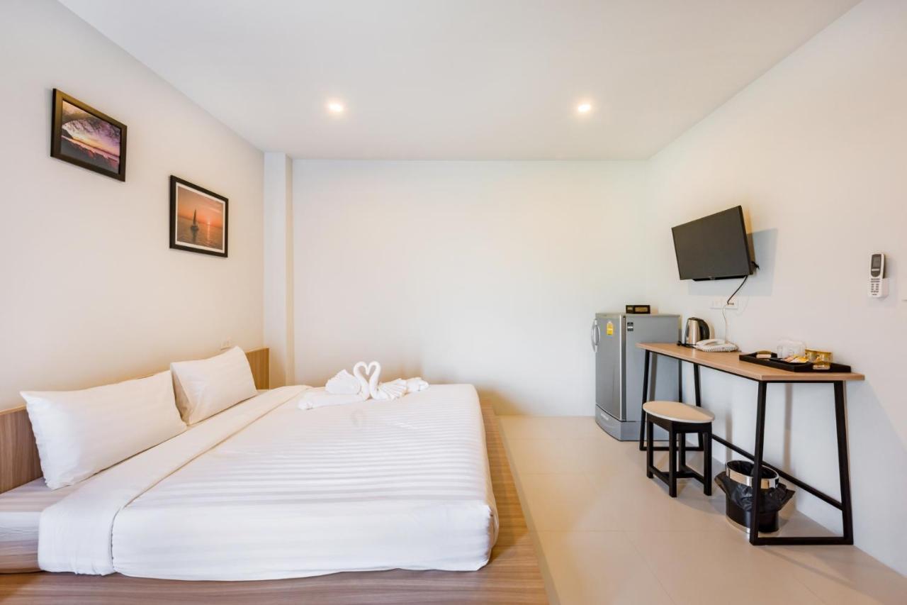 Phuket Marine Poshtel - Sha Plus Chalong Εξωτερικό φωτογραφία