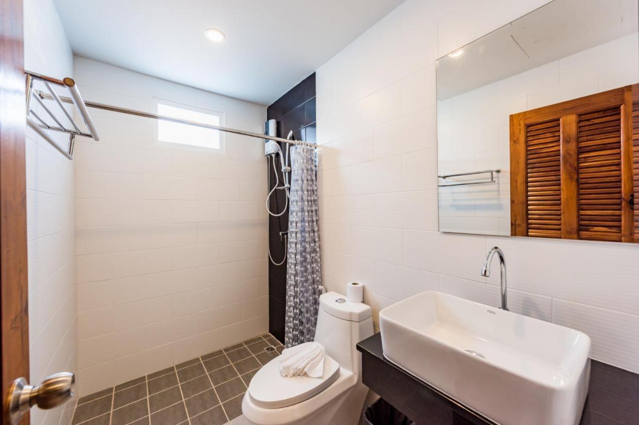 Phuket Marine Poshtel - Sha Plus Chalong Εξωτερικό φωτογραφία